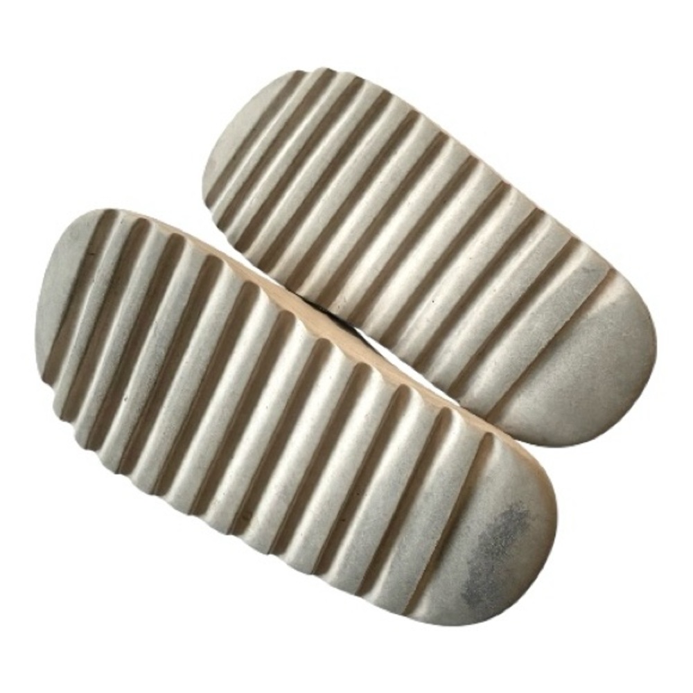 Adidas Yeezy Slides 'Pure - 2021’ - Picture 9 of 11